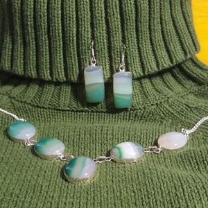 Set of 2 Green agate fashion necklace and earring